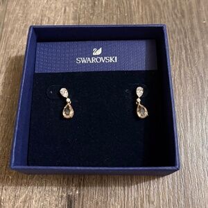 beautiful swarovski earrings for women